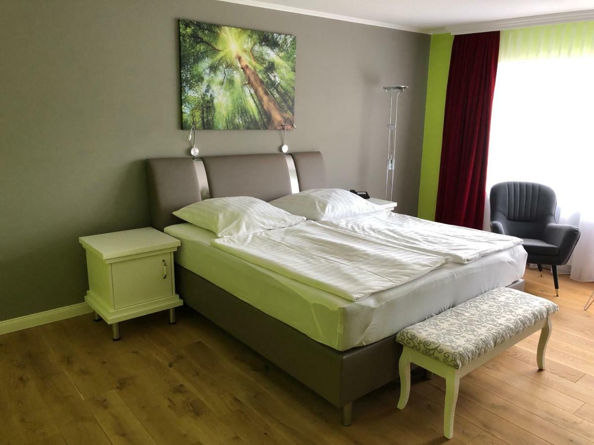 Seehotel Louise Dannenwalde Extérieur photo